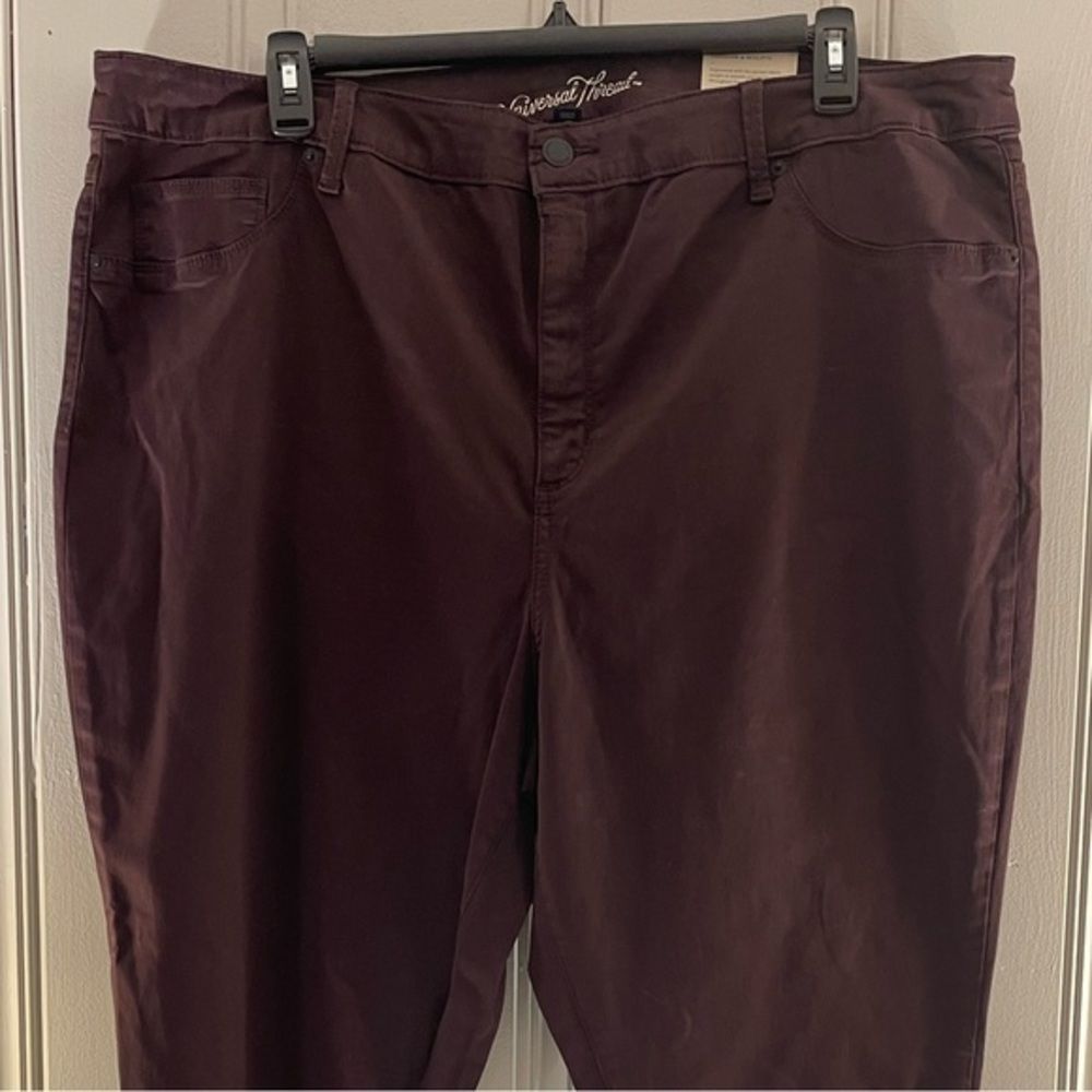 Universal Thread Women’s High Rise Jegging - Picture 3 of 4